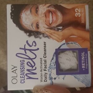 Olay cleaning melts daily facial cleaners